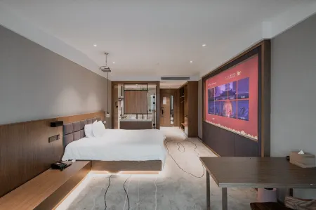 Feiman Movie E-sports Light Luxury Hotel (Huzhou City Center) Отели в г. Хучжоу