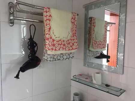 Deyun Farm Hotel Отели рядом с достопримечательностью «Mulan Grassland»