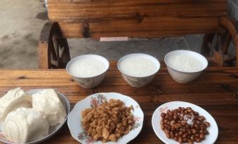 Xiaoqiao Liushui Renjia