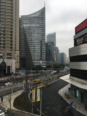 時光之旅飯店（上海火車站漢中路地鐵站店）