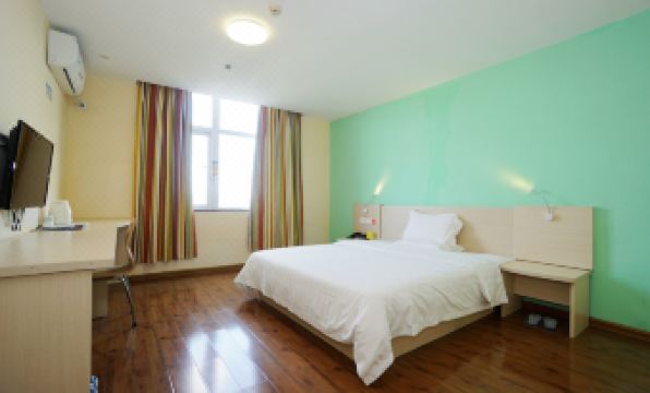 7Days Inn Chain Hotel (Guilin Qixing Road Normal University)