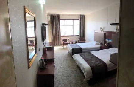 Xinzheng Shuanghe Hotel (Yanhuang Avenue Water Conservancy College) Отели рядом с достопримечательностью «Hezhuangzhen Passenger Transport Terminal»