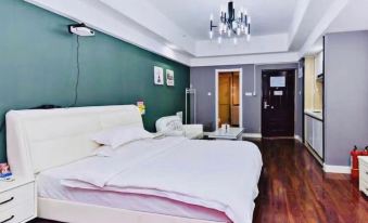 Liyang OMG E-sports Apartment (Luzhou Wanda Plaza)