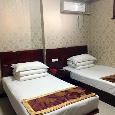 Lingbao Juxinyuan Business Hotel