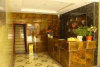 Zoergai Aba Xinyuan Business Hotel - parking