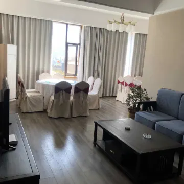 Bonthic Mountain Courtyard Holiday Hotel