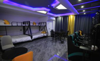 Qianshan Night E-sports Theme Hotel