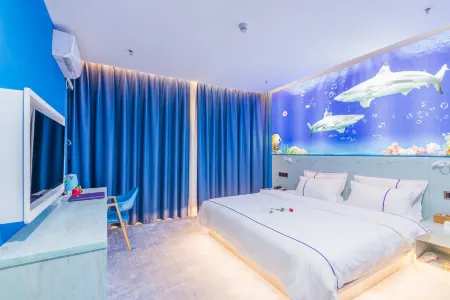 CLOUDS Hotel (Midu County Government) Отели рядом с достопримечательностью «Xiaohetangshui Sceneic Area»