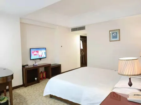 Lihao Business Hotel (Zhongshan Dayong Mahogany Culture Expo City)