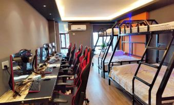 Jinyue E-sports Cinema Apartment (Anshan Wanxi Plaza)