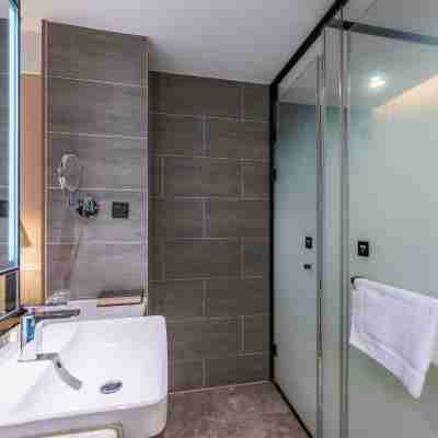 上饒站鳳凰中大道亞朵酒店 Rooms