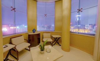Sheraton Guiyang Guihang Hotel (Jiaxiu Tower Qingyun Market Store)