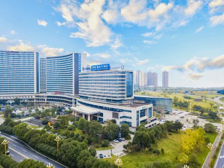 Royal Hotel (Chongqing Liangjiang)