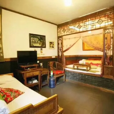 Lao Cheng Gen Hostel