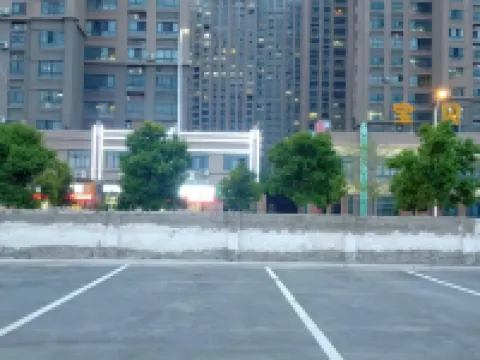 Xiangge Express Hotel, Luzhou Lake