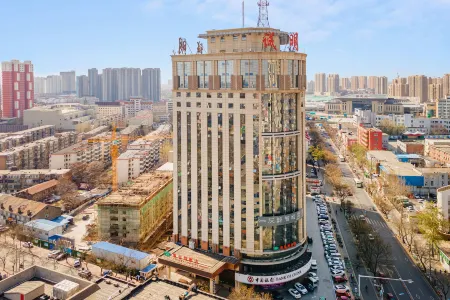 Vienna Hotel (Baoding Zhili Governor's Office Chengming Building) Отели рядом с достопримечательностью «Zhili Governor-General's Office»