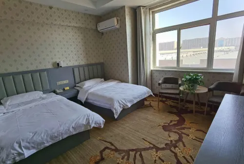 Yongning Runyi Hotel - parking