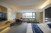 Witness Ouk Art Hotel