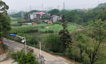 Jiujiang Leisurely Farm Yard