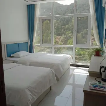 Macheng Guifengshan Penglai Inn