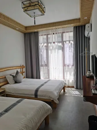 Mountain Whispering Creekside Hotel