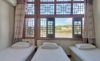 Linxian Huhe Island Inn
