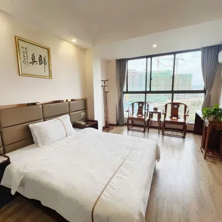 Zhuyuan Village Business Hotel