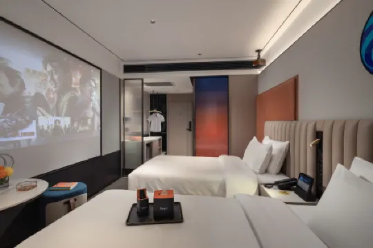 FUNGEE Hotel (Wuyi Square, Nanmenkou Station, Changsha) Отели рядом с достопримечательностью «Фейерверк Чжоу Цзы»