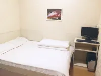 Clockwise Fashion Inn