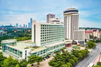 Huiquan Dynasty Hotel Hôtels à proximité de : Qingdao Underwater World