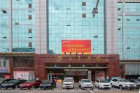 Days Hotel & Suites by Wyndham Jiaozuo - parking
