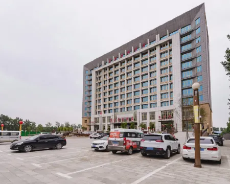 Weishi Fuyuan International Hotel Hotels in Weishi