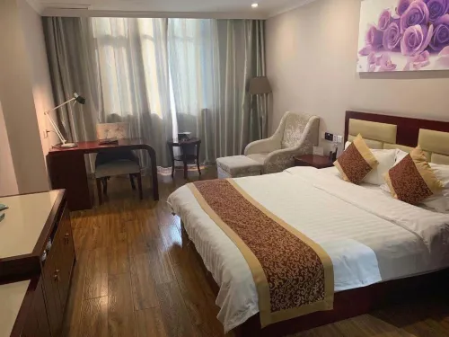 Z+Sailong Hotel (Xinghua Chenbaozhen Bus Passenger Transport Station)