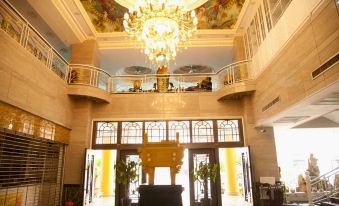 Grand Jinxiu Hotel