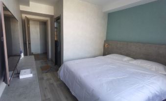 Baotou Lutie Hotel