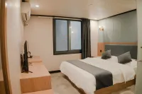 Xiuwen Jinjiang Hotel