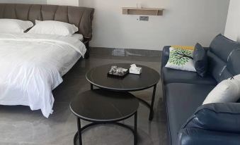 Gaozhou Yating Theme Homestay