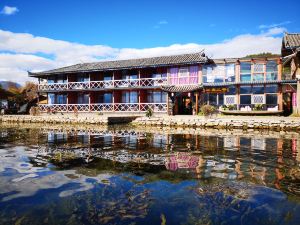 Lugu Lake Chuanshuo Inn