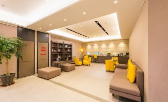 Homeinn Plus Hotel (Dalian Economic and Technological Development Zone Jinma Road)