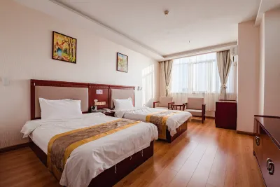 Xinyang Shengshi Business Hotel Hotels near Minggang East  Railway Station