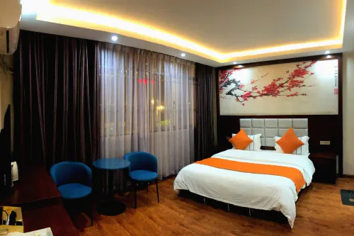 Zhaotong Paibai Hotel