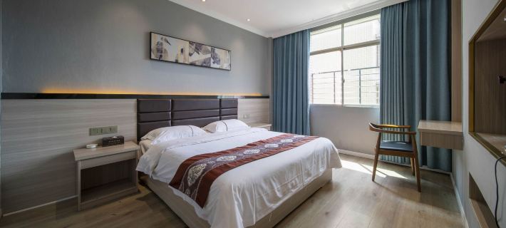 Ziqi Donglai Hotel Hotels in Yuanjiang