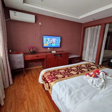 Korla New Jinshang Holiday Hotel