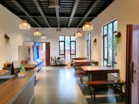 Lanyuexuan Farmstay Jiaozi Snow Mountain