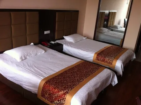 Fugou Yijia Express Hotel Отели в г. Фугоу