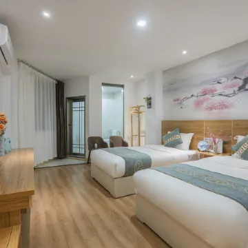 Duyun Poly Hotel (Passenger Terminal)