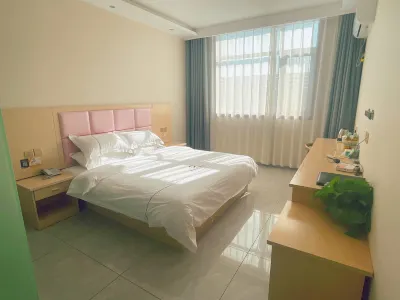 Nanyang Bihuiwan Hotel Hotels near Oil And Grain Buying And Selling Center