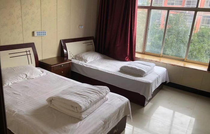 Xihua Youyi Hotel