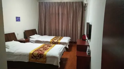 Weinan Jiaxin Hotel