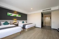 อัพ แอนด์ อิน โฮเทล ชานตง เหว่ยหยาง ขุยเหวินดิสตริก โรงพยาบาลประชาชน